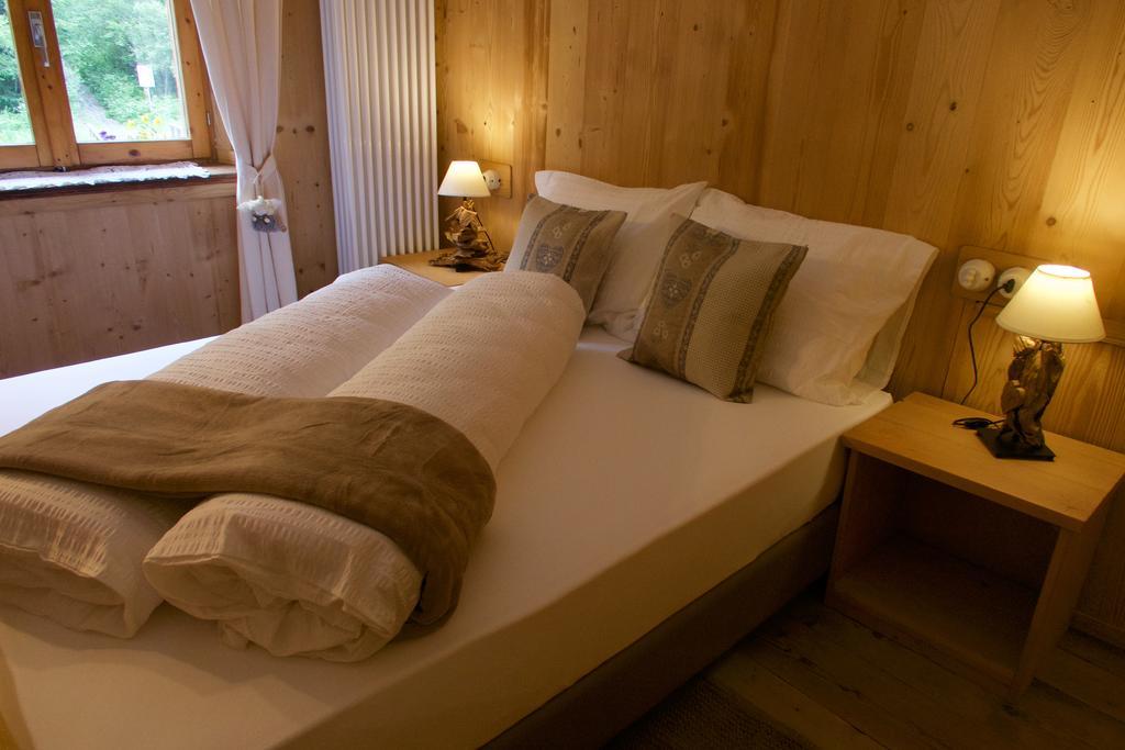 Agriturismo Baita De L'All إيزولاشيا المظهر الخارجي الصورة